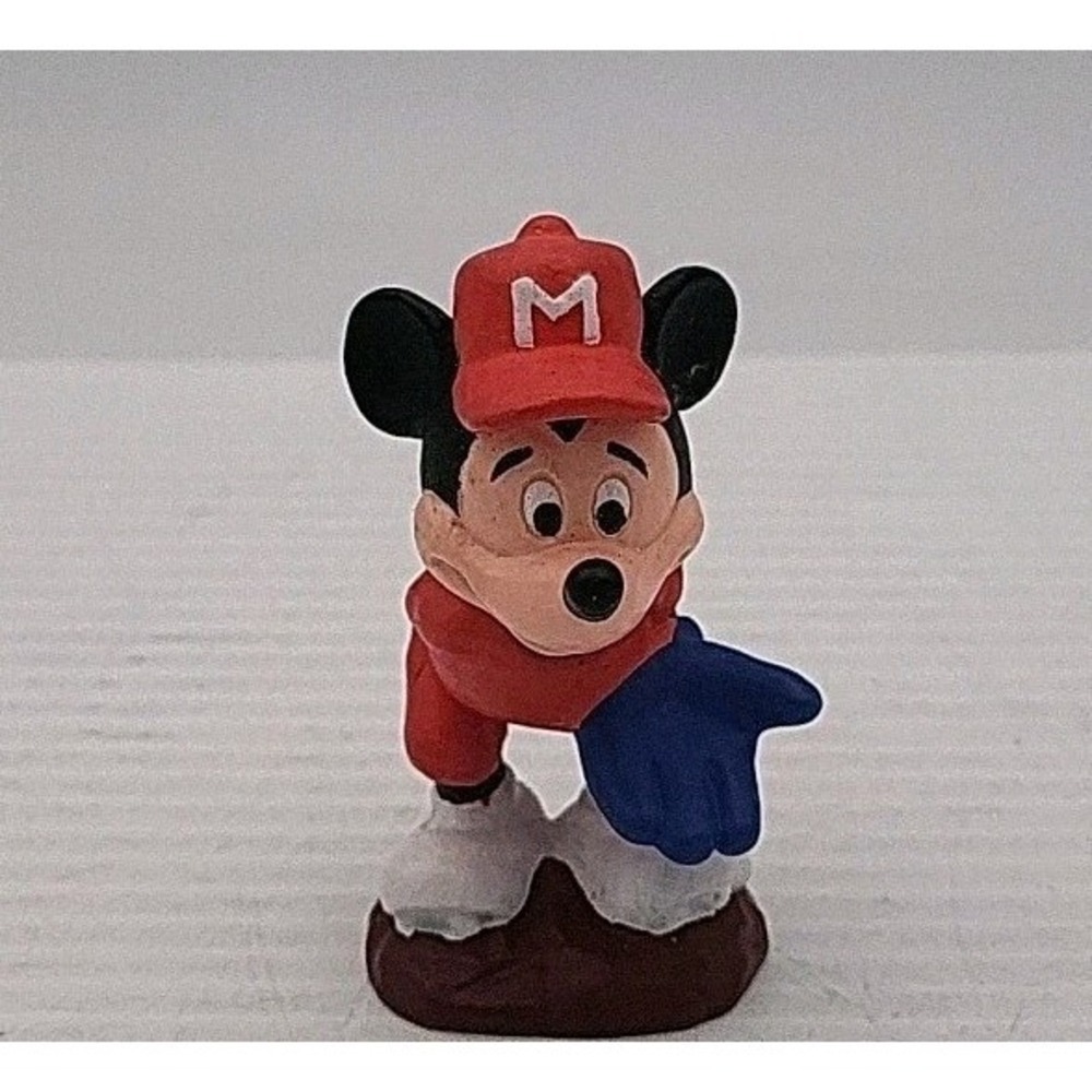 BASEBALL MICKEY MOUSE Pitching Pvc Cake‎ Topper Figurine